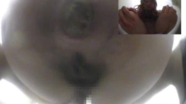 jap_toilet_hidden_spy-cam_shitting_4