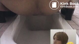 Shitting in Toilet4