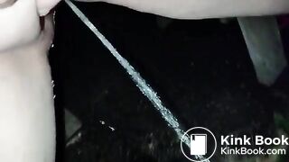 Sie pisst wie ein Pferd