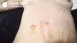 Scat - Doigtage de chatte merdeuse