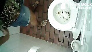 Public toilet diarrhea
