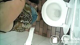 Public toilet diarrhea