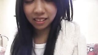 Japanese Teen Girl Pooping