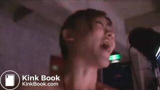 Japan bodybuilder shitting