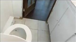 pornativecom - Pornativecom - Girl Pooping And Farting On Toilet_5