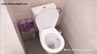 Crazy Scat Games On Toilet