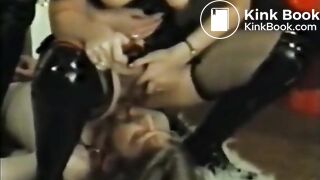 Bowel·movement·by·satyriasiss