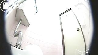 Pooping in Heels and nylon 3