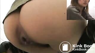 Japanese Women Pooping
