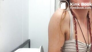 Dirty hippie girl takes a shit and spreads to cam