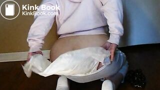 Peeprincess diaper poop