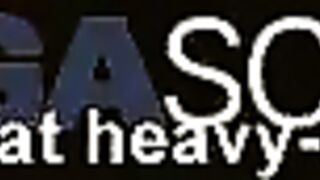 Close Up Scat Play