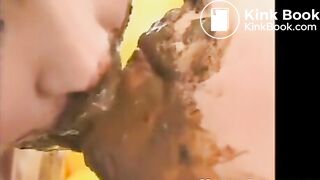 Japanese Girls Kissing With Shit