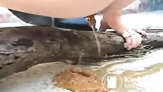 College girl outdoor piss and shit