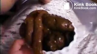 6890_poop_shitting