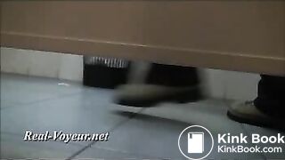 29 Pooping 29