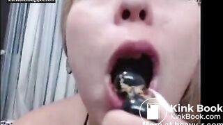 Toying Scat Scat Slut Lisa