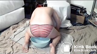 Erika's HQ panty poop custom vid