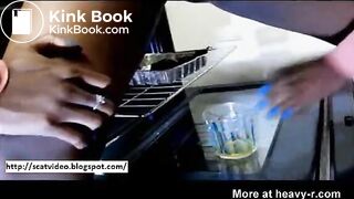 Black Girl Shitting in Oven