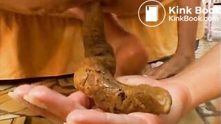 Scat - Shitting in Hand 01 - Scheisse