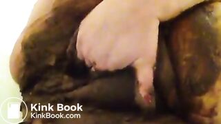 messy fun - Fingering my filthy cunt - Scat in pussy