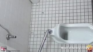 Petite Babe Shits Big Turd