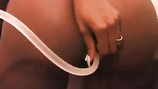 Gorgeous ebony chick smears shit over her sexy bod - Scat Video Collection