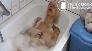 Amateur Scat MILF with Turd Facial, Smears Shit