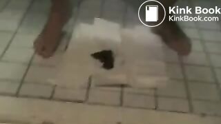 Repórter cagando