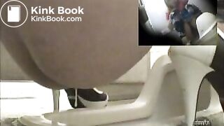 Jap Girls Pooping