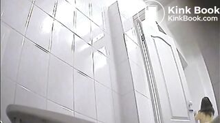 She wipes with her fingers!