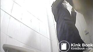 She wipes with her fingers!