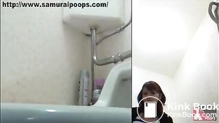 Hot Japanese chick shitting and pissing - Unsensored Japanese scat porn videos