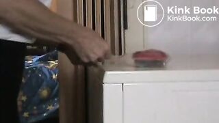 in die Wanne gekackt