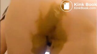 Teen Shits Her Panties