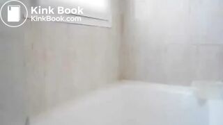 Model scat fisting in bathtub - all about anal (hard) - COMmp4
