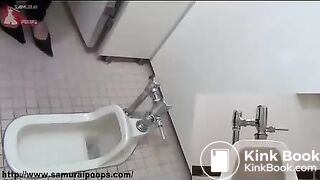 Redhead Japanese beauty pooping in the toilet - Unsensored Japanese scat porn videos