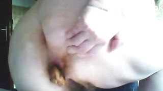 BBW TAKES A SHIT