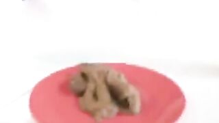blonde girl pooping