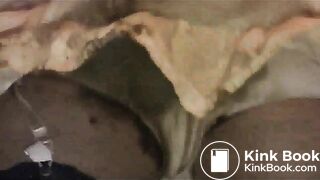 black poop vs pink panty