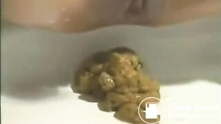 bath shitting