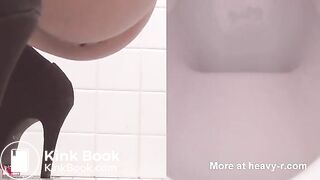 Big Dump In High Heels