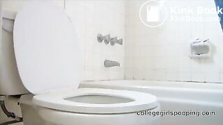 Beautiful ebony girl from college shitting - Scat Video Collection