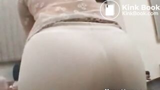 Two-secretaries-shitting-in-their-panties