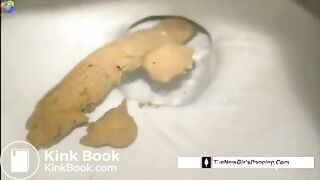 Ebony Babe Dumps A Huge Shit