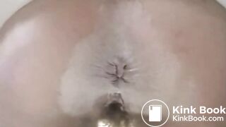 She Farts Dust