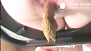 Taylor poops