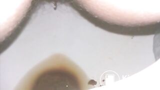 Wife takin a wet shit