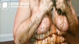 Scat MILF Making A Filthy Mess