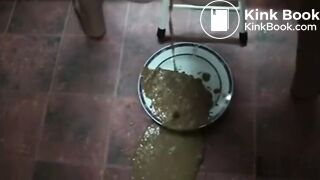 Brazilian Chubby House Wife Shitting